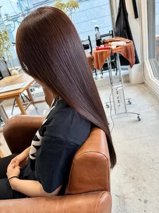 セミロング 髪質改善美髪特化 ルイス奈良のヘアスタイル