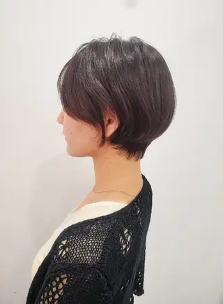 ショート カラー 齋藤 愛美のヘアスタイル