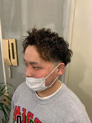 カラー パーマ メンズ 🫧レイヤーカット /髪質改善🫧白石輝のヘアスタイル