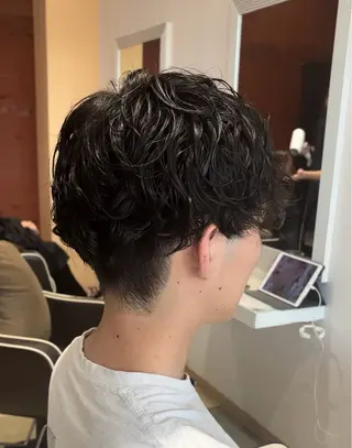 パーマ メンズ 🫧暖色🎨レイヤ ー🍀奈那美🫧のヘアスタイル