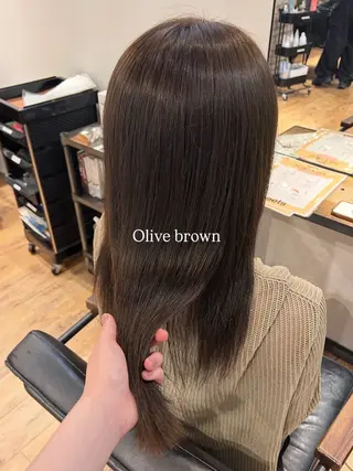 カラー 山岡 凛音のヘアスタイル