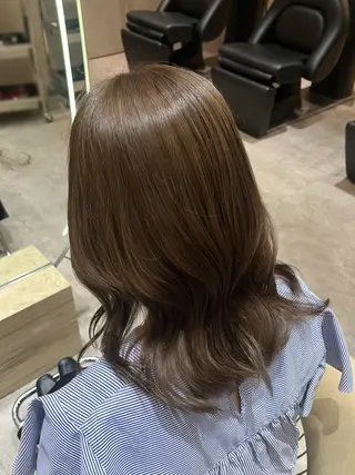 セミロング 顔周りカット/ 透明感カラー/ユナのヘアスタイル