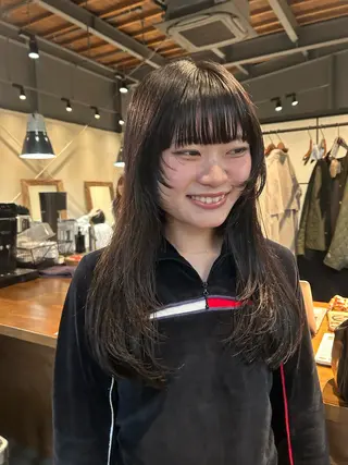 ロング メイ🌿 レイヤーカットのヘアスタイル