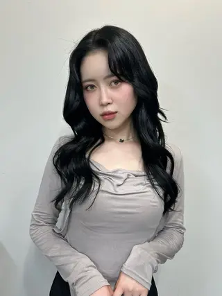 ロング sunc所属・レイヤーカット ワンホンヘアそうたのヘアスタイル