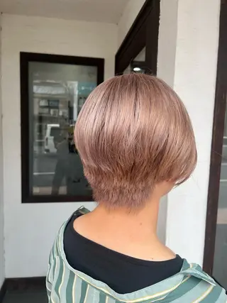 ミディアム カラー hair design kahuna 弘明寺店所属・ニッタ ダイキのヘアスタイル