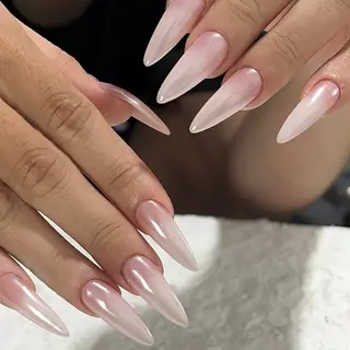 ネイル T. Leeのネイルデザイン