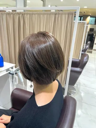 ショート カラー 佐々木 拓海のヘアスタイル