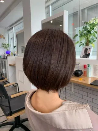 ショート ヨシミ カズヤのヘアスタイル