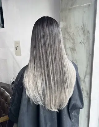 ロング カラー ROBIN所属・指名数No.1 /NAOYAのヘアスタイル