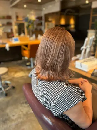 ミディアム カラー 髪質改善カラー ベージュ🤎YUMEのヘアスタイル