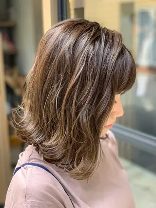 ミディアム カラー ヘアアレンジ 髪質改善×ハイトーン 中田啄也のヘアスタイル