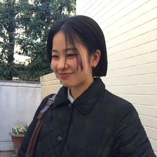 ショート レイヤー/ベージュ mikuのヘアスタイル