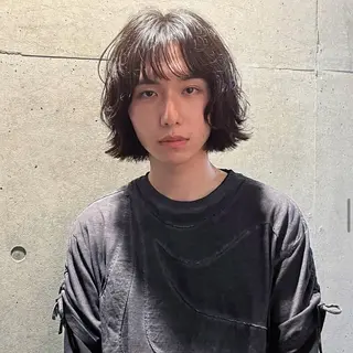 ミディアム パーマ メンズ 鈴木 隼人のヘアスタイル