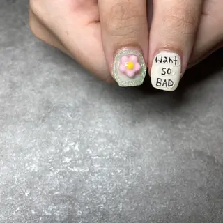 ネイル Nails VINATI所属・ササキスズナ Jr.ネイリストのネイルデザイン