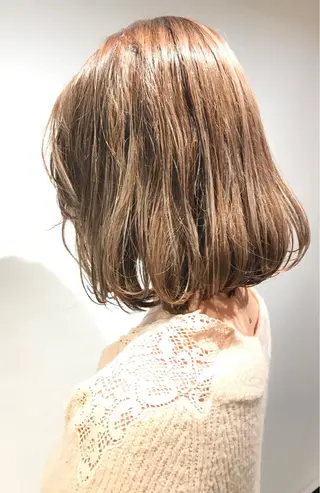 ミディアム BIANCO北堀江 AKANEのヘアスタイル