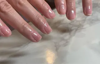 ネイル ATELIER Moon所属・鷹柳 宏美のネイルデザイン