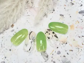 ネイル へぜリヒ ·もものネイルデザイン