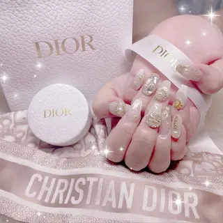 ネイル Mari 🎀六月移転のネイルデザイン