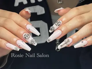 ロング Rosie Nail サロン南越谷のネイルデザイン