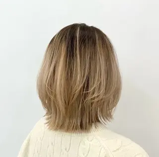 ミディアム ハッタ ミクのヘアスタイル