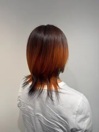 セミロング カラー 🦄ブリーチ💜エク ステ💜MIU🦄のヘアスタイル