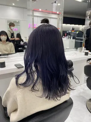 ミディアム 🤍韓国寒色カラー 🤍MADOKAのヘアスタイル