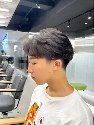 ショート メンズ カラーモデル⚡️ REONのヘアスタイル