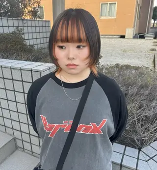 ミディアム en⁺　trust所属・山口 麗音のヘアスタイル