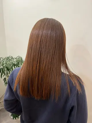 セミロング LENA/原宿/ブリ ーチなしWカラー🌼のヘアスタイル