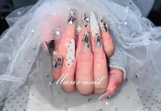 ネイル MUSES  NAIL  SALON所属・MUSES ネイルのネイルデザイン