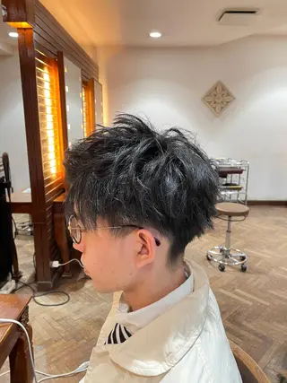 メンズ stylist YUTOのヘアスタイル