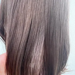 ロング カラー FLOWER by B.GARDEN所属・’Flower’ AYAKAのヘアスタイル