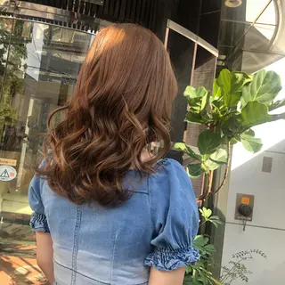 セミロング カラー 山崎 絵莉香のヘアスタイル