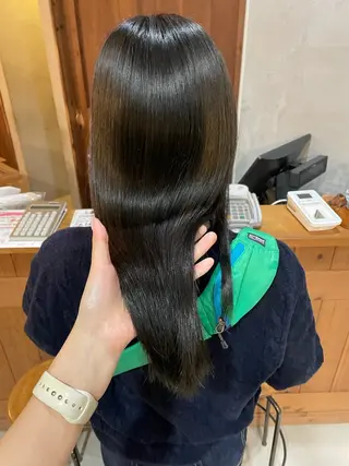 ミディアム カラー 石田 まいやのヘアスタイル