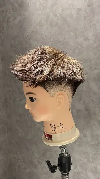 ショート メンズ 野髙 昂大のヘアスタイル