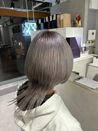ミディアム カラー ハイトーン・デザイン Shoseiのヘアスタイル