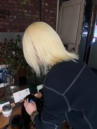 カラー Vicky オリーブ メンズカジュアルのヘアスタイル
