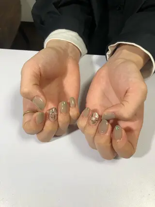 ネイル émus nail Mamiのネイルデザイン