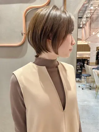 ショート カラー ボブ/ショート/ 縮毛矯正⚜️工藤昴のヘアスタイル