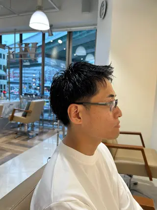 メンズ ヘアーメイクウィル野田阪神店所属・Yuu/髪質改善 デザインカラーのヘアスタイル