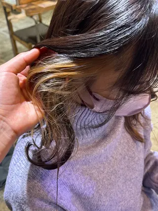 カラー クキノ ケイカのヘアスタイル