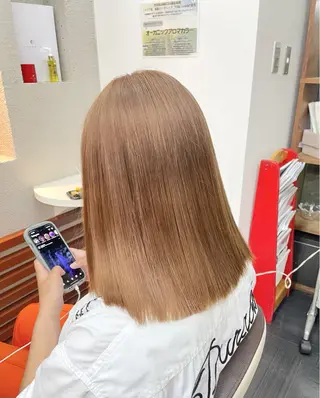 カラー VII 市妙瑠基のヘアスタイル
