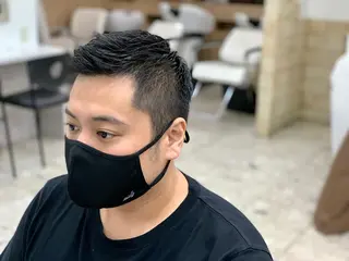 ショート ハイライト&曲がる 縮毛矯正特化 玉置のヘアスタイル