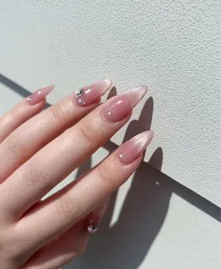 ネイル I. ARISAのネイルデザイン