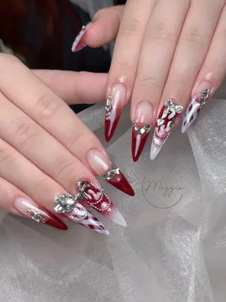 ネイル Maggie Nail🦩のネイルデザイン