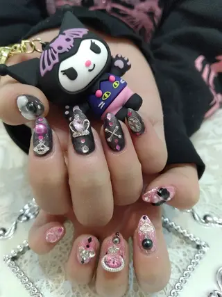 ネイル エステとネイル ローズコンフォートのネイルデザイン