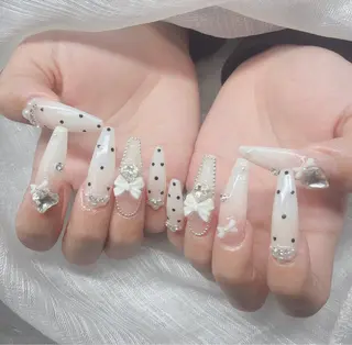 ネイル Lee Nailsのネイルデザイン