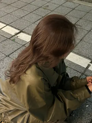 ロング カラー 🍓ハイトーンカラー 🎀nene🍓のヘアスタイル