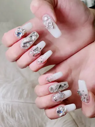 ネイル Ubuntu🎀 ネイルサロン✨のネイルデザイン