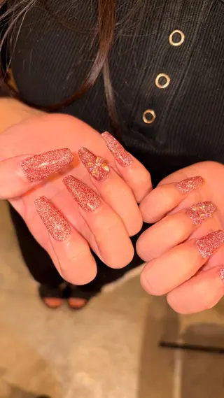 ネイル Nes.nail&eyelash所属・Watanabe Shioriのネイルデザイン